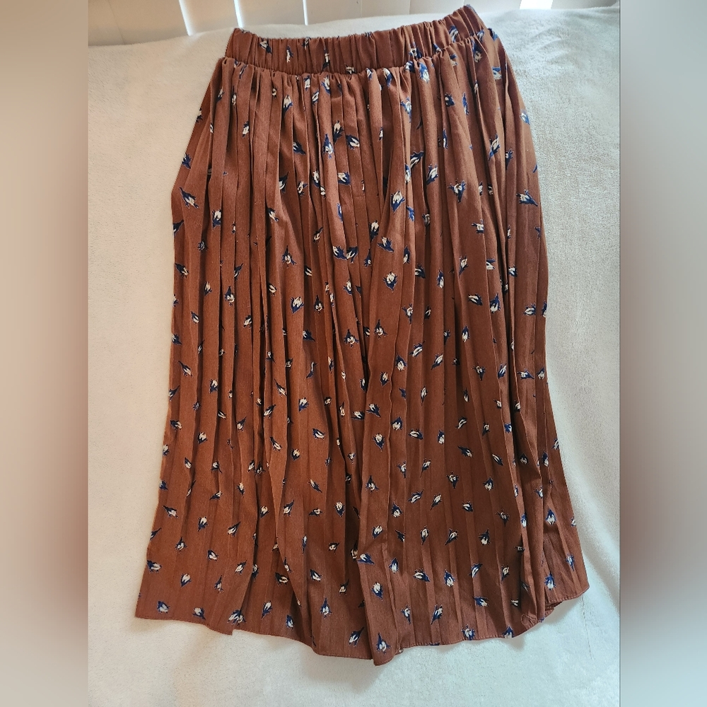 Pleated Brown Skirt